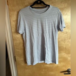 Lululemon Tshirt